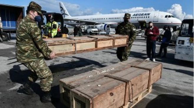 Έ&nu;&alpha;&sigmaf; &chi;&rho;ό&nu;&omicron;&sigmaf; &alpha;&pi;ό &tau;&omicron;&nu; &pi;ό&lambda;&epsilon;&mu;&omicron; &sigma;&tau;&eta;&nu; &Omicron;&upsilon;&kappa;&rho;&alpha;&nu;ί&alpha;: &Tau;&omicron; &kappa;&rho;&epsilon;&sigma;έ&nu;&tau;&omicron; &epsilon;&upsilon;&rho;&omega;&alpha;&tau;&lambda;&alpha;&nu;&tau;&iota;&kappa;ή&sigmaf; &pi;&rho;&omicron;&pi;&alpha;&gamma;ά&nu;&delta;&alpha;&sigmaf;... &pi;ή&gamma;&epsilon; &laquo;&kappa;&omicron;&upsilon;&beta;ά&raquo;