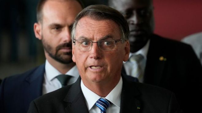 &Beta;&rho;&alpha;&zeta;&iota;&lambda;ί&alpha;: &Xi;&epsilon;&kappa;&iota;&nu;ά &eta; &mu;&epsilon;&tau;&alpha;&beta;ί&beta;&alpha;&sigma;&eta; &tau;&eta;&sigmaf; &epsilon;&xi;&omicron;&upsilon;&sigma;ί&alpha;&sigmaf;...