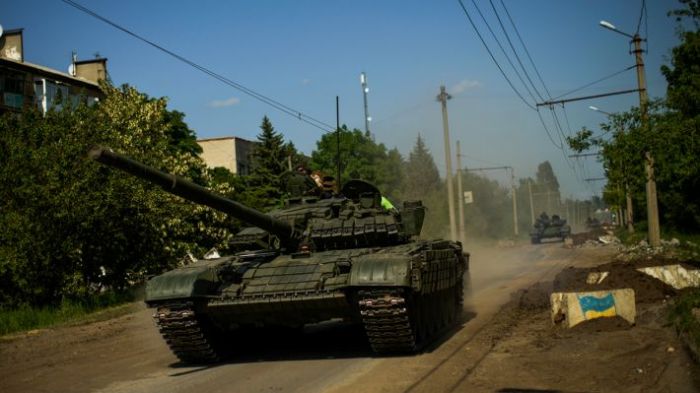&Tau;&omicron; &Kappa;ί&epsilon;&beta;&omicron; &pi;&alpha;&rho;&alpha;&delta;έ&chi;&epsilon;&tau;&alpha;&iota; ό&tau;&iota; &tau;&alpha; &rho;&omega;&sigma;&iota;&kappa;ά &sigma;&tau;&rho;&alpha;&tau;&epsilon;ύ&mu;&alpha;&tau;&alpha; &sigma;&eta;&mu;&epsilon;ί&omega;&sigma;&alpha;&nu; &epsilon;&delta;&alpha;&phi;&iota;&kappa;ά &kappa;έ&rho;&delta;&eta; &sigma;&tau;&eta;&nu; &Lambda;&iota;&sigma;&iota;&tau;&sigma;ά&nu;&sigma;&kappa;