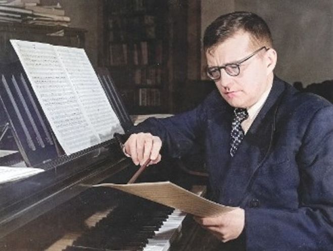 &Kappa;&rho;&alpha;&tau;&iota;&kappa;ή &Omicron;&rho;&chi;ή&sigma;&tau;&rho;&alpha; &Theta;&epsilon;&sigma;&sigma;&alpha;&lambda;&omicron;&nu;ί&kappa;&sigmaf;: &laquo;&Tau;&iota;&mu;ά&raquo; &tau;&omicron;&nu; &Sigma;&omicron;&sigma;&tau;&alpha;&kappa;ό&beta;&iota;&tau;&sigmaf; &mu;&epsilon; &alpha;&nu;&iota;&sigma;&tau;ό&rho;&eta;&tau;&alpha; &mu;&upsilon;&theta;&epsilon;ύ&mu;&alpha;&tau;&alpha;