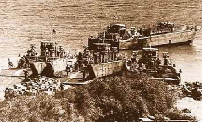 1967: &Eta;&Pi;&Alpha; &kappa;&alpha;&iota; &chi;&omicron;ύ&nu;&tau;&alpha; &laquo;&sigma;&tau;ή&nu;&omicron;&upsilon;&nu;&raquo; &tau;&omicron; έ&gamma;&kappa;&lambda;&eta;&mu;&alpha; &tau;&eta;&sigmaf; &Kappa;ύ&pi;&rho;&omicron;&upsilon;