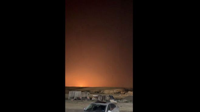 &Pi;&upsilon;&rho;&alpha;&upsilon;&lambda;&iota;&kappa;ή &epsilon;&pi;ί&theta;&epsilon;&sigma;&eta; &tau;&omicron;&upsilon; &Iota;&rho;ά&nu; &sigma;&tau;&omicron; &Iota;&sigma;&rho;&alpha;ή&lambda;