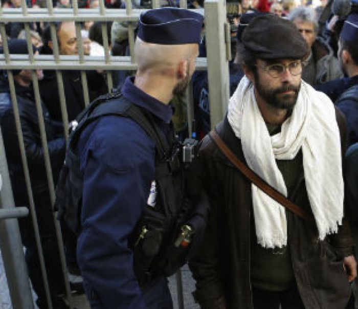 &Pi;&rho;ό&sigma;&tau;&iota;&mu;&omicron; &euro;3.000 &sigma;&epsilon; &Gamma;ά&lambda;&lambda;&omicron; &alpha;&gamma;&rho;ό&tau;&eta; &gamma;&iota;&alpha;&tau;ί &beta;&omicron;ή&theta;&eta;&sigma;&epsilon; &pi;&rho;ό&sigma;&phi;&upsilon;&gamma;&epsilon;&sigmaf;!