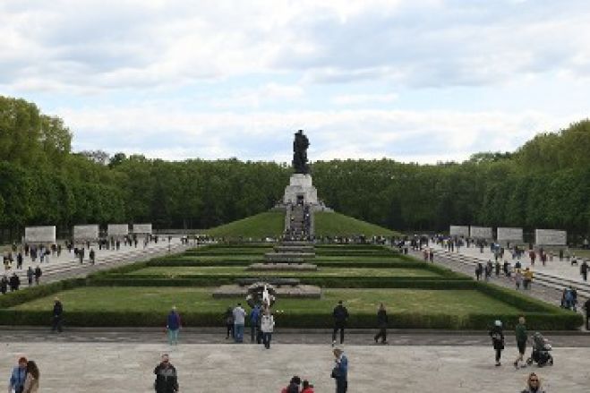 &Tau;&alpha; &delta;&iota;&delta;ά&gamma;&mu;&alpha;&tau;&alpha; &tau;&eta;&sigmaf; &Alpha;&nu;&tau;&iota;&phi;&alpha;&sigma;&iota;&sigma;&tau;&iota;&kappa;ή&sigmaf; &Nu;ί&kappa;&eta;&sigmaf; &pi;&alpha;&rho;&alpha;&mu;έ&nu;&omicron;&upsilon;&nu; ά&sigma;&beta;&epsilon;&sigma;&tau;&omicron;&sigmaf; &phi;ά&rho;&omicron;&sigmaf;