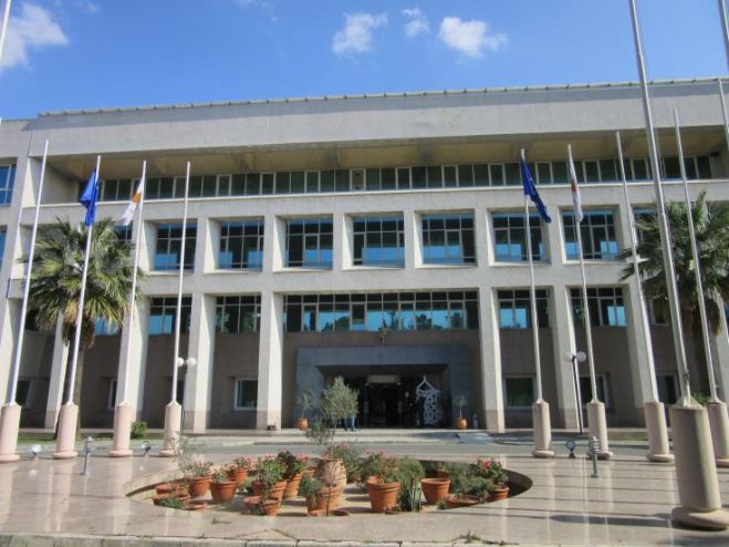 &Delta;&epsilon;&nu; &epsilon;ί&nu;&alpha;&iota; &alpha;&lambda;&eta;&theta;έ&sigmaf; ό&tau;&iota; &alpha;&pi;&epsilon;&lambda;ά&theta;&eta;&kappa;&alpha;&nu; &pi;&alpha;&iota;&delta;&iota;ά &alpha;&pi;ό &tau;&eta; &Sigma;&epsilon;&rho;&beta;ί&alpha;