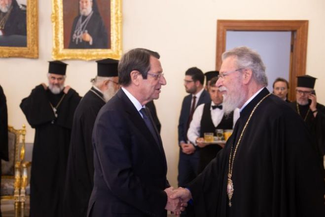 &Theta;&alpha; &tau;&omicron;&lambda;&mu;ή&sigma;&epsilon;&iota; &alpha;&pi;ό&psi;&epsilon; &omicron; &Nu;ί&kappa;&alpha;&rho;&omicron;&sigmaf; &nu;&alpha; &ldquo;&delta;ί&sigma;&epsilon;&iota;&rdquo; &tau;&omicron; &ldquo;&beta;&rho;&iota;&nu;&rdquo; &tau;&omicron;&upsilon; &sigma;&tau;&omicron;&nu; &alpha;&rho;&chi;&epsilon;&pi;ί&sigma;&kappa;&omicron;&pi;&omicron; &kappa;&alpha;&iota; &nu;&alpha; &kappa;&lambda;&epsilon;ί&sigma;&epsilon;&iota; &nu;&alpha;&omicron;ύ&sigmaf; &kappa;&alpha;&iota;... &ldquo;&nu;&alpha;&omicron;ύ&sigmaf;&rdquo;;