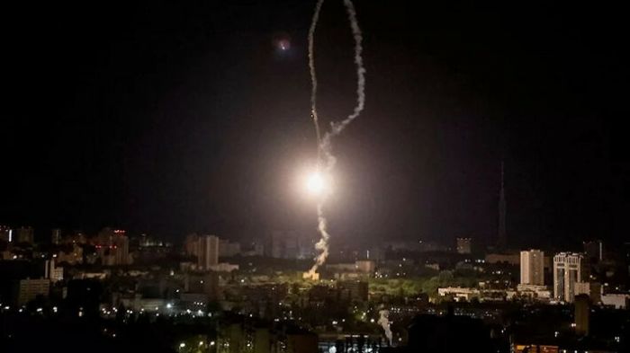 &Eta; &Rho;&omega;&sigma;ί&alpha; &kappa;&alpha;&tau;έ&rho;&rho;&iota;&psi;&epsilon; &mu;&eta; &epsilon;&pi;&alpha;&nu;&delta;&rho;&omega;&mu;έ&nu;&omicron; &alpha;&epsilon;&rho;&omicron;&sigma;&kappa;ά&phi;&omicron;&sigmaf; &sigma;&tau;&eta; &chi;&epsilon;&rho;&sigma;ό&nu;&eta;&sigma;&omicron; &tau;&eta;&sigmaf; &Kappa;&rho;&iota;&mu;&alpha;ί&alpha;&sigmaf;