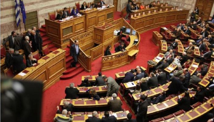&Epsilon;&lambda;&lambda;ά&delta;&alpha;: &Sigma;&upsilon;&mu;&phi;&omega;&nu;ί&alpha; &epsilon;&pi;&omicron;&pi;&tau;&epsilon;&upsilon;ό&mu;&epsilon;&nu;&eta;&sigmaf; &lambda;&epsilon;&eta;&lambda;&alpha;&sigma;ί&alpha;&sigmaf;