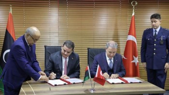 &Alpha;&nu;&alpha;&tau;&omicron;&lambda;&iota;&kappa;ή &Mu;&epsilon;&sigma;ό&gamma;&epsilon;&iota;&omicron;&sigmaf;: &laquo;&Omicron;&delta;&iota;&kappa;ό&sigmaf; &chi;ά&rho;&tau;&eta;&sigmaf;&raquo; &epsilon;&pi;&iota;&kappa;ί&nu;&delta;&upsilon;&nu;&omega;&nu; &delta;&iota;&epsilon;&upsilon;&theta;&epsilon;&tau;ή&sigma;&epsilon;&omega;&nu; &mu;έ&sigma;&omega; &Lambda;&iota;&beta;ύ&eta;&sigmaf;...