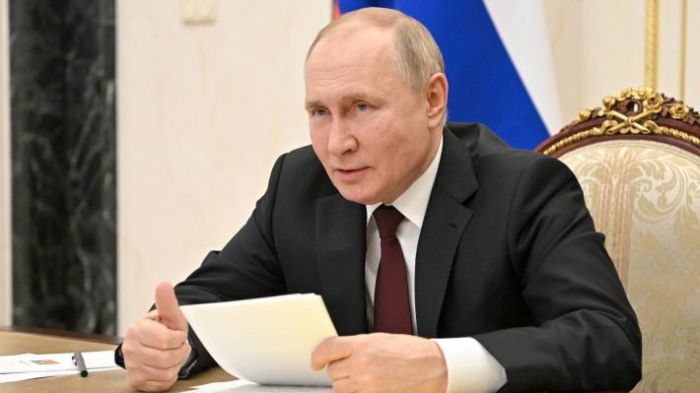 &Pi;&omicron;ύ&tau;&iota;&nu;: &Eta; &Epsilon;&Epsilon; &theta;&alpha; &pi;&lambda;&eta;&rho;ώ&sigma;&epsilon;&iota; &alpha;&kappa;&rho;&iota;&beta;ά &tau;&omicron; &epsilon;&mu;&pi;ά&rho;&gamma;&kappa;&omicron; &sigma;&tau;&omicron; &rho;&omega;&sigma;&iota;&kappa;ό &pi;&epsilon;&tau;&rho;έ&lambda;&alpha;&iota;&omicron;