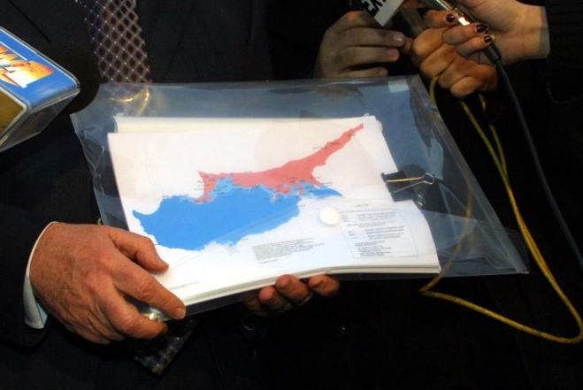 &Eta; &ldquo;&chi;&alpha;&rho;&tau;&omicron;&gamma;&rho;ά&phi;&eta;&sigma;&eta;&rdquo; &tau;&omicron;&upsilon; &Kappa;&upsilon;&pi;&rho;&iota;&alpha;&kappa;&omicron;ύ &alpha;&pi;ό &tau;&omicron; 1977 &mu;έ&chi;&rho;&iota; &tau;&omicron; 2004