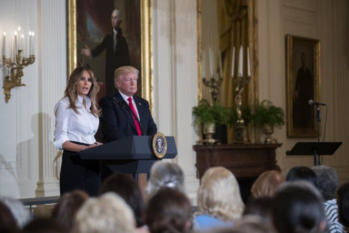 &Omicron; &Tau;&rho;&alpha;&mu;&pi; &theta;&alpha; &tau;&alpha;&chi;&theta;&epsilon;ί &upsilon;&pi;έ&rho; &tau;&eta;&sigmaf; "&alpha;&upsilon;&tau;&omicron;&delta;&iota;ά&theta;&epsilon;&sigma;&eta;&sigmaf;" &tau;&omega;&nu; &Pi;&alpha;&lambda;&alpha;&iota;&sigma;&tau;&iota;&nu;ί&omega;&nu;