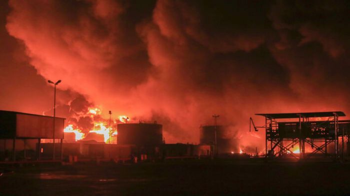 &ldquo;&Mu;&pi;&omicron;&upsilon;&rho;&lambda;ό&tau;&omicron;&rdquo; &sigma;&tau;&eta; &Mu;έ&sigma;&eta; &Alpha;&nu;&alpha;&tau;&omicron;&lambda;ή -&Tau;&omicron; &Iota;&sigma;&rho;&alpha;ή&lambda; &beta;&omicron;&mu;&beta;ά&rho;&delta;&iota;&sigma;&epsilon; &tau;&omicron; &kappa;ύ&rho;&iota;&omicron; &lambda;&iota;&mu;ά&nu;&iota; &tau;&eta;&sigmaf; &Upsilon;&epsilon;&mu;έ&nu;&eta;&sigmaf;