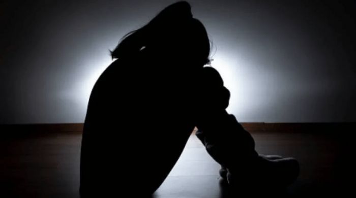 &Sigma;&alpha;&pi;ί&lambda;&alpha;, &sigma;&iota;&chi;&alpha;&sigma;&iota;ά &kappa;&alpha;&iota;&hellip; &epsilon;&xi;&alpha;&pi;ά&tau;&eta;&sigma;&eta; &sigma;&tau;&omicron;&upsilon;&sigmaf; &ldquo;&Kappa;&omicron;&lambda;&omega;&nu;&omicron;ύ&sigmaf;&rdquo; &tau;&omicron;&upsilon; &kappa;ό&sigma;&mu;&omicron;&upsilon;