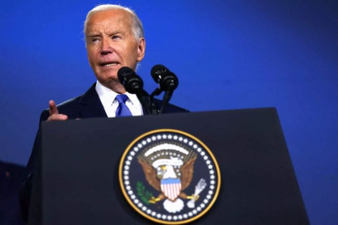 &Tau;&zeta;&omicron; &Mu;&pi;ά&iota;&nu;&tau;&epsilon;&nu;: &Alpha;&phi;&omicron;ύ &epsilon;ί&pi;&epsilon; &tau;&omicron;&nu; &Zeta;&epsilon;&lambda;έ&nu;&sigma;&kappa;&iota;&hellip; &Pi;&omicron;ύ&tau;&iota;&nu;, &tau;ώ&rho;&alpha; &upsilon;&pi;ό&sigma;&chi;&epsilon;&tau;&alpha;&iota; ό&tau;&iota; &epsilon;ί&nu;&alpha;&iota; &kappa;&alpha;&lambda;ά!