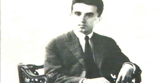 &Kappa;. K&alpha;&rho;&upsilon;&omega;&tau;ά&kappa;&eta;&sigmaf;: &laquo;K&omicron;&nu;&tau;ό&phi;&theta;&alpha;&lambda;&mu;&omicron;&iota; &omicron;&rho;&alpha;&mu;&alpha;&tau;&iota;&sigma;&tau;έ&sigmaf;, έ&nu;&alpha; &delta;&epsilon;&nu; έ&chi;&omicron;&upsilon;&nu; &delta;ά&kappa;&rho;&upsilon;&hellip;&raquo;