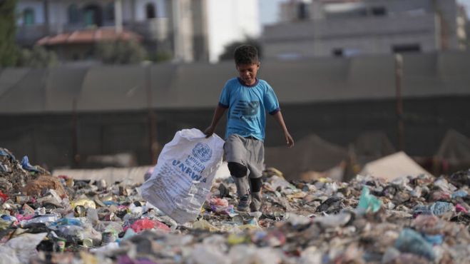 UNICEF: 473 &epsilon;&kappa;&alpha;&tau;&omicron;&mu;&mu;ύ&rho;&iota;&alpha; &pi;&alpha;&iota;&delta;&iota;ά &zeta;&omicron;&upsilon;&nu; &mu;έ&sigma;&alpha; &sigma;&epsilon; &epsilon;&mu;&pi;ό&lambda;&epsilon;&mu;&epsilon;&sigmaf; &zeta;ώ&nu;&epsilon;&sigmaf;