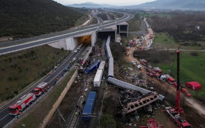&Delta;&iota;&alpha;&chi;&rho;&omicron;&nu;&iota;&kappa;ό &tau;&omicron; έ&gamma;&kappa;&lambda;&eta;&mu;&alpha;, &delta;&iota;&alpha;&chi;&rho;&omicron;&nu;&iota;&kappa;έ&sigmaf; &kappa;&alpha;&iota; &omicron;&iota; &epsilon;&upsilon;&theta;ύ&nu;&epsilon;&sigmaf;