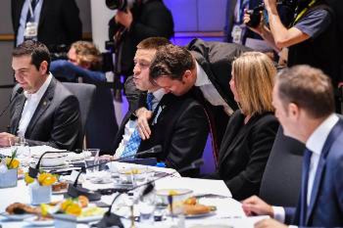 &Epsilon;&lambda;&lambda;ά&delta;&alpha;: &Tau;&omicron; &mu;&nu;&eta;&mu;ό&nu;&iota;&omicron; &phi;&epsilon;ύ&gamma;&epsilon;&iota;, &tau;&alpha; &mu;&nu;&eta;&mu;ό&nu;&iota;&alpha; &delta;&iota;&alpha;&rho;&kappa;&epsilon;ί&alpha;&sigmaf; &tau;&eta;&sigmaf; &Epsilon;&Epsilon; έ&rho;&chi;&omicron;&nu;&tau;&alpha;&iota;