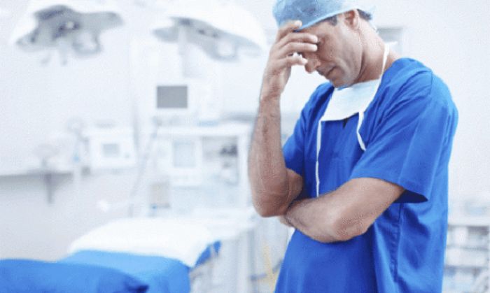 &Delta;&eta;&mu;ό&sigma;&iota;&alpha; &nu;&omicron;&sigma;&eta;&lambda;&epsilon;&upsilon;&tau;ή&rho;&iota;&alpha;: &Mu;&alpha; &tau;ό&sigma;&eta; &upsilon;&pi;&omicron;&kappa;&rho;&iota;&sigma;ί&alpha; &sigma;&rsquo; &alpha;&upsilon;&tau;ό &tau;&omicron;&nu; &tau;ό&pi;&omicron;;