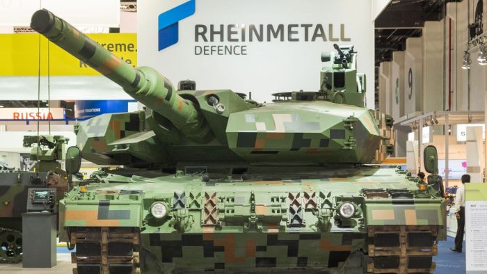 &Theta;&eta;&sigma;&alpha;&upsilon;&rho;ί&zeta;&omicron;&upsilon;&nu; &omicron;&iota; &pi;&omicron;&lambda;&epsilon;&mu;&iota;&kappa;έ&sigmaf; &beta;&iota;&omicron;&mu;&eta;&chi;&alpha;&nu;ί&epsilon;&sigmaf; &sigma;&tau;&eta;&nu; &Epsilon;&upsilon;&rho;ώ&pi;&eta;