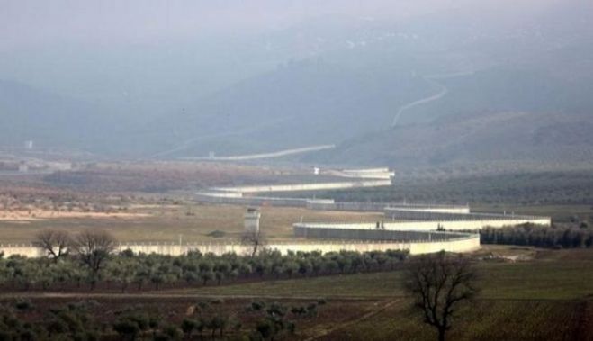 &Tau;&omicron;&upsilon;&rho;&kappa;ί&alpha;: &Tau;&omicron; &tau;&epsilon;ί&chi;&omicron;&sigmaf;, &omicron;&iota; &Kappa;&omicron;ύ&rho;&delta;&omicron;&iota; &kappa;&alpha;&iota; &omicron;&iota; &alpha;&upsilon;&tau;&alpha;&pi;ά&tau;&epsilon;&sigmaf;