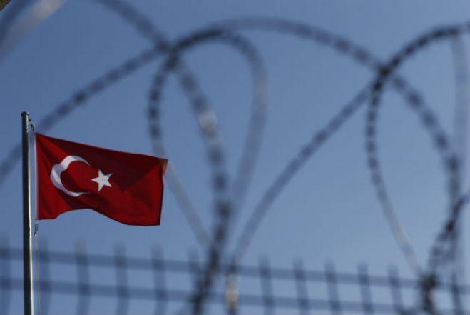 &Tau;&omicron; &ldquo;&epsilon;&nu; &mu;έ&rho;&epsilon;&iota;&rdquo; &pi;ά&gamma;&omega;&mu;&alpha; &tau;&eta;&sigmaf; &epsilon;&upsilon;&rho;&omega;&chi;&rho;&eta;&mu;&alpha;&tau;&omicron;&delta;ό&tau;&eta;&sigma;&eta;&sigmaf;, &omicron;&iota; &pi;&alpha;&rho;&alpha;&beta;&iota;ά&sigma;&epsilon;&iota;&sigmaf; &tau;&omicron;&upsilon; &delta;&iota;&epsilon;&theta;&nu;&omicron;ύ&sigmaf; &delta;&iota;&kappa;&alpha;ί&omicron;&upsilon; &kappa;&alpha;&iota; &tau;&omicron; &alpha;&pi;ύ&theta;&mu;&epsilon;&nu;&omicron; &theta;&rho;ά&sigma;&omicron;&sigmaf;