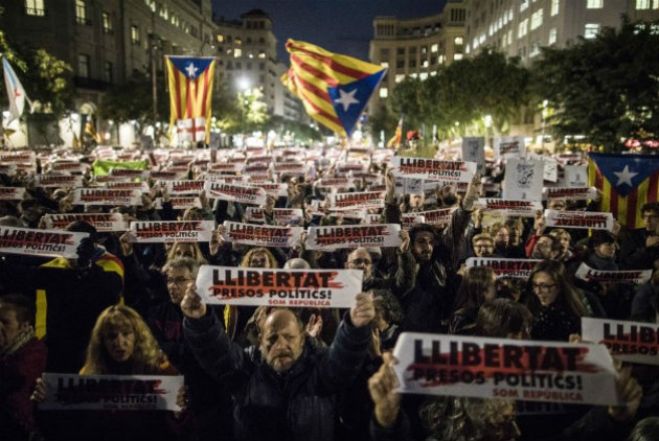 &Kappa;&alpha;&tau;&alpha;&lambda;&omicron;&nu;ί&alpha;: &Xi;&alpha;&nu;ά &sigma;&tau;&omicron;&upsilon;&sigmaf; &delta;&rho;ό&mu;&omicron;&upsilon;&sigmaf; &sigma;&tau;&eta;&nu; &pi;&rho;&omega;&tau;&epsilon;ύ&omicron;&upsilon;&sigma;&alpha; &Beta;&alpha;&rho;&kappa;&epsilon;&lambda;ώ&nu;&eta;