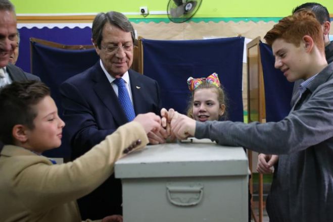 &Epsilon;&kappa;&lambda;&omicron;&gamma;έ&sigmaf; &tau;έ&lambda;&omicron;&sigmaf; &kappa;&alpha;&iota;... &tau;ώ&rho;&alpha; &sigma;&tau;&eta;&nu; &pi;&iota;&kappa;&rho;ή &sigma;&kappa;&lambda;&eta;&rho;ή &pi;&rho;&alpha;&gamma;&mu;&alpha;&tau;&iota;&kappa;ό&tau;&eta;&tau;&alpha;...