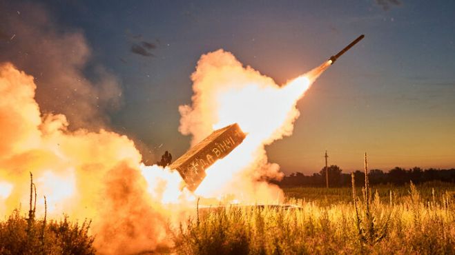 &Rho;&omega;&sigma;ί&alpha; - &Omicron;&upsilon;&kappa;&rho;&alpha;&nu;ί&alpha;: &Epsilon;&pi;&iota;&kappa;ί&nu;&delta;&upsilon;&nu;&eta; &kappa;&lambda;&iota;&mu;ά&kappa;&omega;&sigma;&eta;...