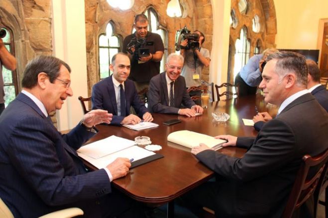 &Omicron; &pi;&rho;ό&epsilon;&delta;&rho;&omicron;&sigmaf;, &eta; &delta;&rho;ά&sigma;&eta; &tau;&omicron;&upsilon; &gamma;&iota;&alpha; &tau;&omicron;&nu; &Sigma;&upsilon;&nu;&epsilon;&rho;&gamma;&alpha;&tau;&iota;&sigma;&mu;ό &kappa;&alpha;&iota; &tau;&alpha; &delta;&epsilon;&kappa;&alpha;&nu;ί&kappa;&iota;&alpha;...