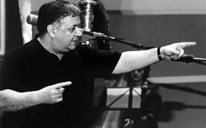 &Chi;&alpha;&tau;&zeta;&iota;&delta;ά&kappa;&iota;&sigmaf;: &Eta; 28&eta; &Omicron;&kappa;&tau;&omega;&beta;&rho;ί&omicron;&upsilon; &kappa;&alpha;&iota; &eta; &beta;&rho;&omega;&mu;&iota;ά &laquo;&chi;&iota;&tau;ώ&nu;, &kappa;&omicron;&upsilon;&tau;&sigma;&alpha;&beta;ά&kappa;&eta;&delta;&omega;&nu;, &tau;&alpha;&gamma;&mu;&alpha;&tau;&alpha;&sigma;&phi;&alpha;&lambda;&iota;&tau;ώ&nu;, &beta;&alpha;&sigma;&alpha;&nu;&iota;&sigma;&tau;ώ&nu;&hellip;&raquo;