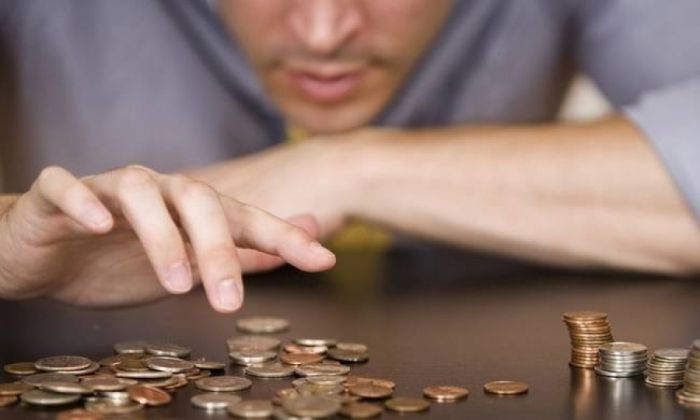 &Sigma;&upsilon;&mu;&beta;&alpha;ί&nu;&epsilon;&iota; &sigma;&tau;&eta;&nu; &Epsilon;&lambda;&lambda;ά&delta;&alpha;: &Mu;&epsilon; 416,09 &epsilon;&upsilon;&rho;ώ &mu;&iota;&kappa;&tau;ά &laquo;&zeta;&omicron;&upsilon;&nu;&raquo; 607.906 &epsilon;&rho;&gamma;&alpha;&zeta;ό&mu;&epsilon;&nu;&omicron;&iota;...