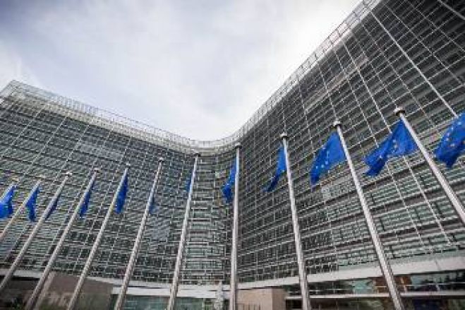 &Epsilon;&upsilon;&rho;&omega;&kappa;&omicron;&iota;&nu;&omicron;&beta;&omicron;&upsilon;&lambda;&epsilon;&upsilon;&tau;&iota;&kappa;ή &omicron;&mu;ά&delta;&alpha; &Kappa;&Kappa;&Epsilon;: &Eta; &Epsilon;&Epsilon; &epsilon;&nu;&theta;&alpha;&rho;&rho;ύ&nu;&epsilon;&iota; &kappa;&alpha;&iota; &delta;&iota;&alpha;&iota;&omega;&nu;ί&zeta;&epsilon;&iota; &tau;&iota;&sigmaf; &alpha;&pi;&alpha;&rho;ά&delta;&epsilon;&kappa;&tau;&epsilon;&sigmaf; &alpha;&xi;&iota;ώ&sigma;&epsilon;&iota;&sigmaf; &tau;&eta;&sigmaf; &tau;&omicron;&upsilon;&rho;&kappa;&iota;&kappa;ή&sigmaf; &alpha;&sigma;&tau;&iota;&kappa;ή&sigmaf; &tau;ά&xi;&eta;&sigmaf;