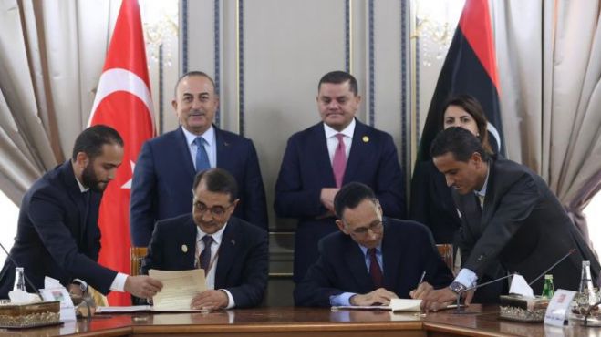 &Tau;&omicron;&upsilon;&rho;&kappa;&omicron;-&Lambda;&iota;&beta;&upsilon;&kappa;ή &Sigma;&upsilon;&mu;&phi;&omega;&nu;ί&alpha;: &laquo;&Nu;&alpha;&rho;&kappa;&omicron;&pi;έ&delta;&iota;&omicron;&raquo; &sigma;&tau;ή&nu;&omicron;&upsilon;&nu; &tau;&alpha; &alpha;&mu;&epsilon;&rho;&iota;&kappa;&alpha;&nu;&omicron;&Nu;&Alpha;&Tau;&Omicron;&iota;&kappa;ά &sigma;&chi;έ&delta;&iota;&alpha; &kappa;&alpha;&iota; &omicron;&iota; &alpha;&nu;&tau;&alpha;&gamma;&omega;&nu;&iota;&sigma;&mu;&omicron;ί