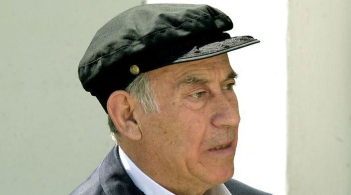 &Theta;&alpha;&nu;ά&sigma;&eta;&sigmaf; &Beta;έ&gamma;&gamma;&omicron;&sigmaf;: &laquo;&Sigma;&tau;&eta; &gamma;&alpha;&lambda;έ&rho;&alpha; &tau;&eta;&sigmaf; &zeta;&omega;ή&sigmaf; &mu;&omicron;&upsilon; &tau;&rho;ά&beta;&eta;&xi;&alpha; ά&gamma;&rho;&iota;&omicron; &kappa;&omicron;&upsilon;&pi;ί&raquo;