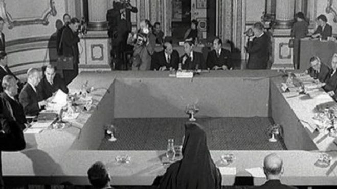 &Alpha;&upsilon;&tau;&omicron;ί &pi;&omicron;&upsilon; &sigma;&tau;&eta;&nu; &pi;&rho;ά&xi;&eta; &alpha;&pi;&epsilon;&mu;&pi;ό&lambda;&eta;&sigma;&alpha;&nu; &tau;&omicron; &delta;&iota;&kappa;&alpha;ί&omega;&mu;&alpha; &tau;&eta;&sigmaf; &Alpha;&upsilon;&tau;&omicron;&delta;&iota;ά&theta;&epsilon;&sigma;&eta;&sigmaf;