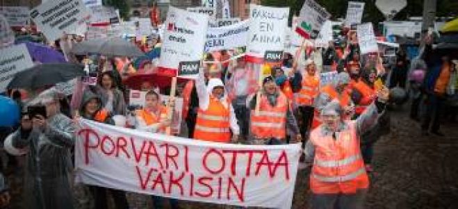 &Phi;&iota;&nu;&lambda;&alpha;&nu;&delta;ί&alpha;: &Tau;&omicron; &laquo;&sigma;&kappa;&alpha;&nu;&delta;&iota;&nu;&alpha;&beta;&iota;&kappa;ό &mu;&omicron;&nu;&tau;έ&lambda;&omicron;&raquo; &pi;&epsilon;&rho;&iota;&kappa;&omicron;&pi;ώ&nu; &kappa;&alpha;&iota; &kappa;&alpha;&tau;ά&rho;&gamma;&eta;&sigma;&eta;&sigmaf; &delta;&iota;&kappa;&alpha;&iota;&omega;&mu;ά&tau;&omega;&nu;