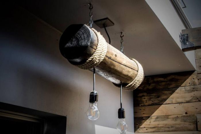 &Mu;&iota;&alpha; &xi;ύ&lambda;&iota;&nu;&eta; &pi;&alpha;&lambda;έ&tau;&alpha;, έ&nu;&alpha; &beta;&alpha;&rho;έ&lambda;&iota; &kappa;&alpha;&iota; &tau;&omicron; &pi;&alpha;&lambda;&iota;ό &mu;&pi;&alpha;&omicron;ύ&lambda;&omicron; &tau;&eta;&sigmaf; &gamma;&iota;&alpha;&gamma;&iota;ά&sigmaf;