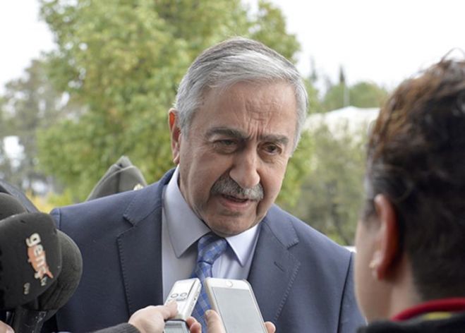 &Alpha;&kappa;&iota;&nu;&tau;&zeta;ί: &Delta;&epsilon;&nu; έ&chi;&omicron;&upsilon;&mu;&epsilon; &kappa;&lambda;&epsilon;ί&sigma;&epsilon;&iota; &tau;&eta;&nu; &pi;ό&rho;&tau;&alpha; &tau;&omicron;&upsilon; &delta;&iota;&alpha;&lambda;ό&gamma;&omicron;&upsilon;