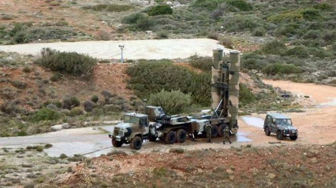 &Sigma;&epsilon;&rho;&gamma;&kappa;έ&iota; &Lambda;&alpha;&beta;&rho;ό&phi;: &Eta; &Epsilon;&lambda;&lambda;ά&delta;&alpha; &delta;&epsilon;&nu; έ&chi;&epsilon;&iota; &delta;&iota;&kappa;&alpha;ί&omega;&mu;&alpha; &nu;&alpha; &mu;&epsilon;&tau;&alpha;&beta;&iota;&beta;ά&sigma;&epsilon;&iota; &tau;&omicron;&upsilon;&sigmaf; S-300 &sigma;&tau;&eta;&nu; &Omicron;&upsilon;&kappa;&rho;&alpha;&nu;ί&alpha;