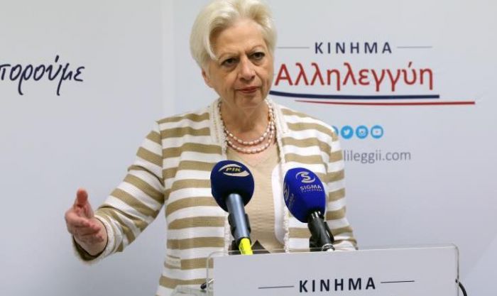 H &upsilon;&pi;&omicron;&psi;&eta;&phi;&iota;ό&tau;&eta;&tau;&alpha; &Pi;&alpha;&pi;&alpha;&delta;ό&pi;&omicron;&upsilon;&lambda;&omicron;&upsilon; &sigma;&upsilon;&gamma;&kappa;&epsilon;&nu;&tau;&rho;ώ&nu;&epsilon;&iota; &tau;&iota;&sigmaf; &mu;&epsilon;&gamma;&alpha;&lambda;ύ&tau;&epsilon;&rho;&epsilon;&sigmaf; &pi;&iota;&theta;&alpha;&nu;ό&tau;&eta;&tau;&epsilon;&sigmaf; &epsilon;&kappa;&lambda;&omicron;&gamma;ή&sigmaf;