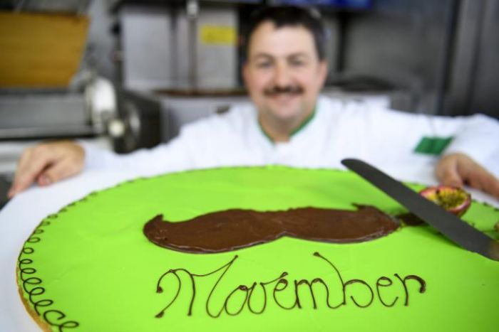 O &Delta;ή&mu;&omicron;&sigmaf; &Sigma;&omega;&tau;ή&rho;&alpha;&sigmaf; &sigma;&upsilon;&mu;&mu;&epsilon;&tau;έ&chi;&epsilon;&iota; &sigma;&tau;&eta;&nu; &epsilon;&kappa;&sigma;&tau;&rho;&alpha;&tau;&epsilon;ί&alpha; Movember