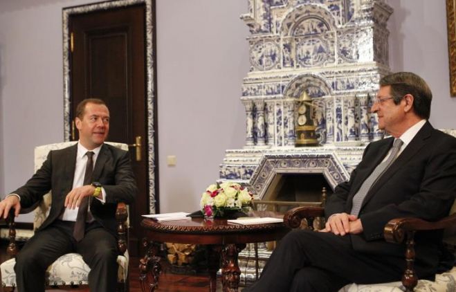 &Sigma;&eta;&mu;&alpha;&nu;&tau;&iota;&kappa;ό&sigmaf; &kappa;&alpha;&iota; &alpha;&xi;&iota;ό&pi;&iota;&sigma;&tau;&omicron;&sigmaf; &epsilon;&tau;&alpha;ί&rho;&omicron;&sigmaf; &tau;&eta;&sigmaf; &Rho;&omega;&sigma;ί&alpha;&sigmaf; &eta; &Kappa;ύ&pi;&rho;&omicron;&sigmaf;