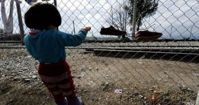 SOS &gamma;&iota;&alpha; &tau;&eta;&nu; &kappa;&alpha;&tau;ά&sigma;&tau;&alpha;&sigma;&eta; &tau;&omega;&nu; &pi;&rho;&omicron;&sigma;&phi;ύ&gamma;&omega;&nu; &sigma;&tau;&alpha; &epsilon;&lambda;&lambda;&eta;&nu;&iota;&kappa;ά &nu;&eta;&sigma;&iota;ά