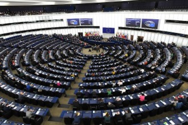 &Epsilon;.&Epsilon;.: &Nu;έ&alpha; &sigma;&chi;έ&delta;&iota;&alpha; &chi;&epsilon;&iota;&rho;&alpha;&gamma;ώ&gamma;&eta;&sigma;&eta;&sigmaf; &kappa;&alpha;&iota; &epsilon;&nu;&sigma;&omega;&mu;ά&tau;&omega;&sigma;&eta;&sigmaf; &lambda;&alpha;ϊ&kappa;ώ&nu; &sigma;&upsilon;&nu;&epsilon;&iota;&delta;ή&sigma;&epsilon;&omega;&nu;