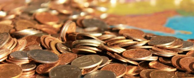 &Epsilon;&upsilon;&rho;&omega;&zeta;ώ&nu;&eta;: &Epsilon;&kappa;&tau;&omicron;&xi;&epsilon;ύ&theta;&eta;&kappa;&epsilon; &sigma;&tau;&omicron; 8,9% &omicron; &pi;&lambda;&eta;&theta;&omega;&rho;&iota;&sigma;&mu;ό&sigmaf;