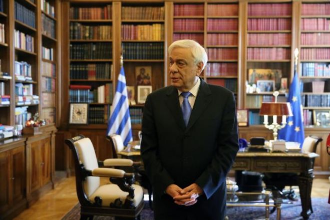 &Pi;&alpha;&upsilon;&lambda;ό&pi;&omicron;&upsilon;&lambda;&omicron;&sigmaf;: &Eta; &lambda;ύ&sigma;&eta; &tau;&omicron;&upsilon; &Kappa;&upsilon;&pi;&rho;&iota;&alpha;&kappa;&omicron;ύ &nu;&alpha; &sigma;έ&beta;&epsilon;&tau;&alpha;&iota; &tau;&omicron; &epsilon;&upsilon;&rho;&omega;&pi;&alpha;ϊ&kappa;ό &kappa;&epsilon;&kappa;&tau;&eta;&mu;έ&nu;&omicron;