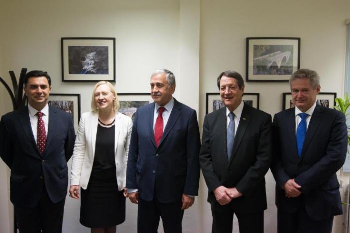 &Delta;&epsilon;&nu; &omega;&phi;&epsilon;&lambda;&epsilon;ί &kappa;&alpha;&iota; &delta;&epsilon;&nu; &delta;&eta;&mu;&iota;&omicron;&upsilon;&rho;&gamma;&epsilon;ί &tau;&omicron; &kappa;&lambda;ί&mu;&alpha; &pi;&omicron;&upsilon; &theta;&alpha; &theta;έ&lambda;&alpha;&mu;&epsilon;...