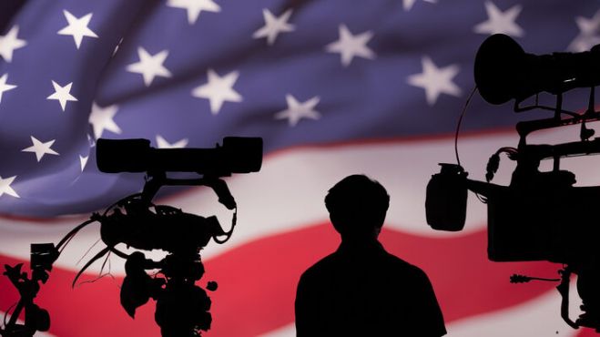 &Delta;&eta;&mu;&omicron;&sigma;&iota;&omicron;&gamma;&rho;&alpha;&phi;&iota;&kappa;ά &delta;ί&kappa;&tau;&upsilon;&alpha; - &laquo;&mu;&pi;&rho;&omicron;&sigma;&tau;&iota;&nu;&omicron;ί&raquo; &tau;&eta;&sigmaf; CIA